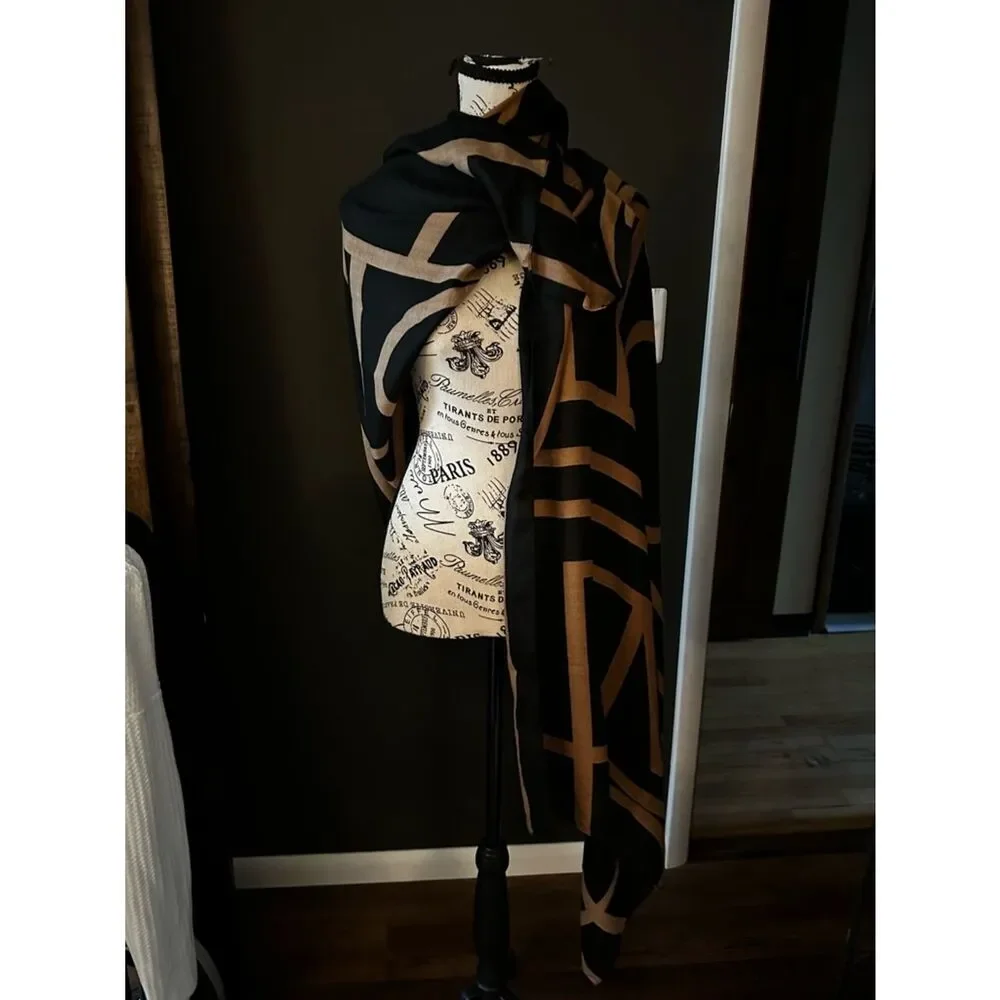 MISSLOOK Black and Bronze Geometric Wrap Scarf